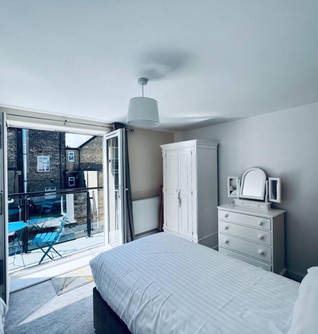 100 Steps To Broadstairs Beach - 2 Bedroom 3 Beds Kültér fotó