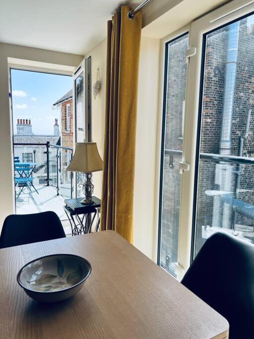 100 Steps To Broadstairs Beach - 2 Bedroom 3 Beds Kültér fotó